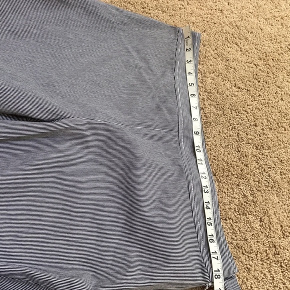 NWT! St John Size 14 striped Bianco/Caviar Emma fit ankle pants - Picture 9 of 10